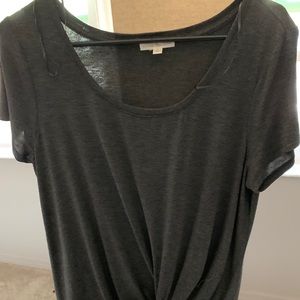 Dark gray short sleeve top
